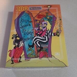 VTG 1990 Beetlejuice 100 Piece Jigsaw Puzzle Complete